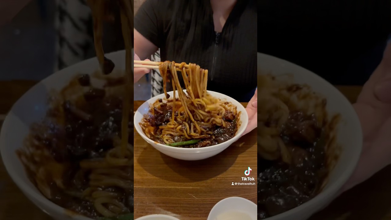 This is the best place in #vegas #lasvegas to get #jjajangmyeon #korean #chinese #foodie #food