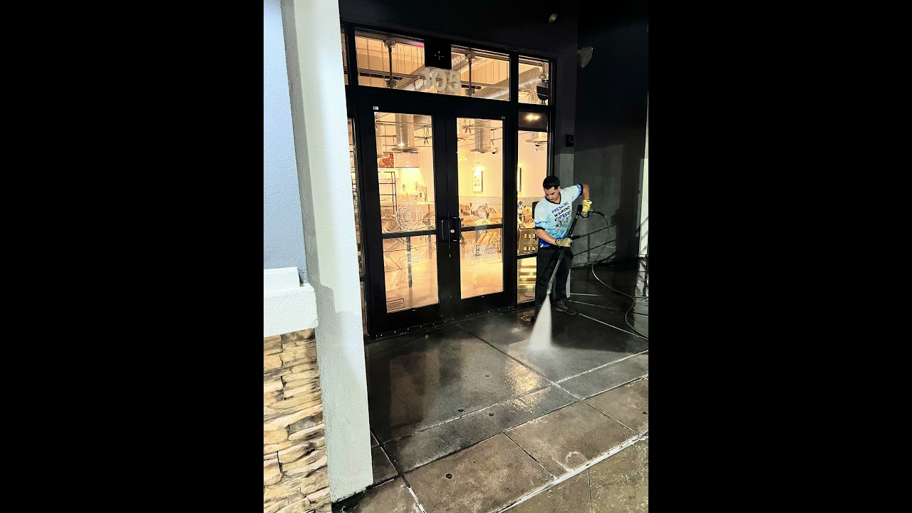 Storefront Pressure Washing Las Vegas | Pressure Washing Express