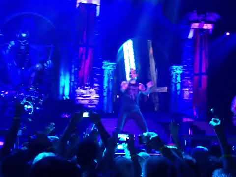 Avenged Sevenfold – Requiem [Live at Las Vegas, Nevada – 10/26/13]