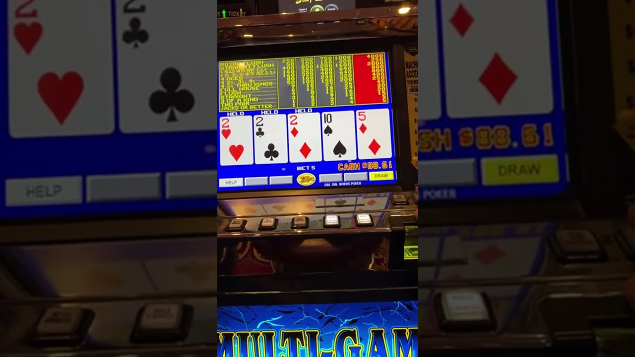 Live chat just brought some good luck! #QuadSquad #lasvegas #vegas #casino #reelsvideo