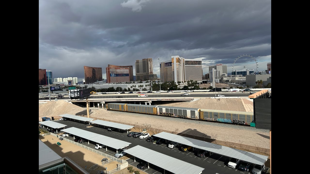 LIVE FROM THE SKY LOUNGE ROOF TOP IN LAS VEGAS/MONDAY AFTERNOON CHAT SESSION