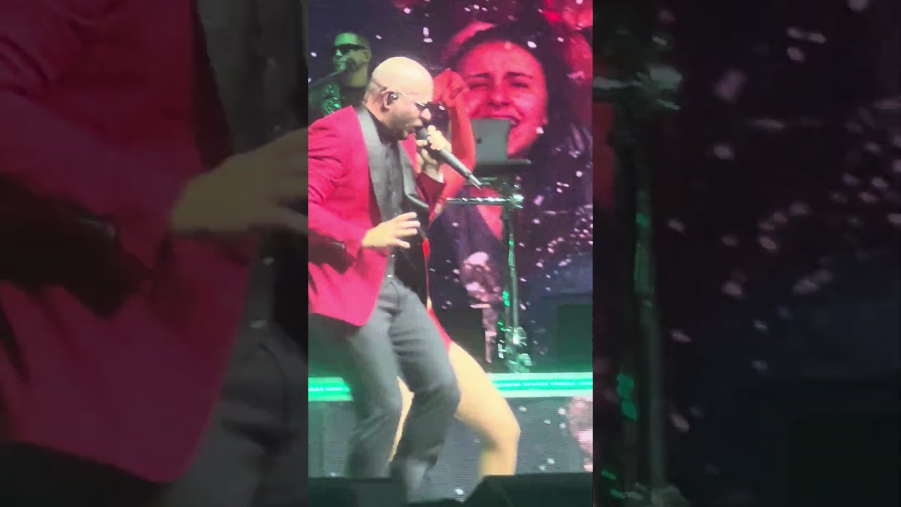 Pitbull live las Vegas 2025 on the floor anotha from zues in the T a