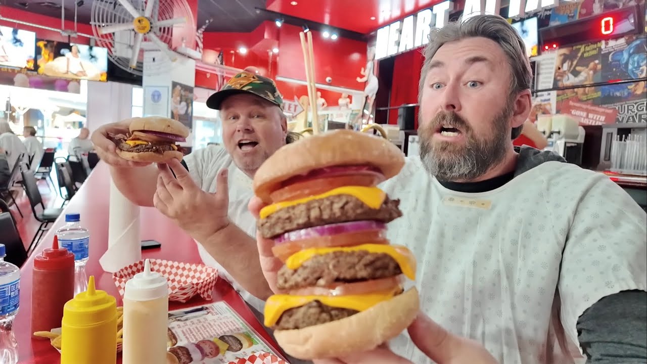 The Infamous Heart Attack Grill Las Vegas – Eating Triple Bypass Burger / Fremont Street Experience