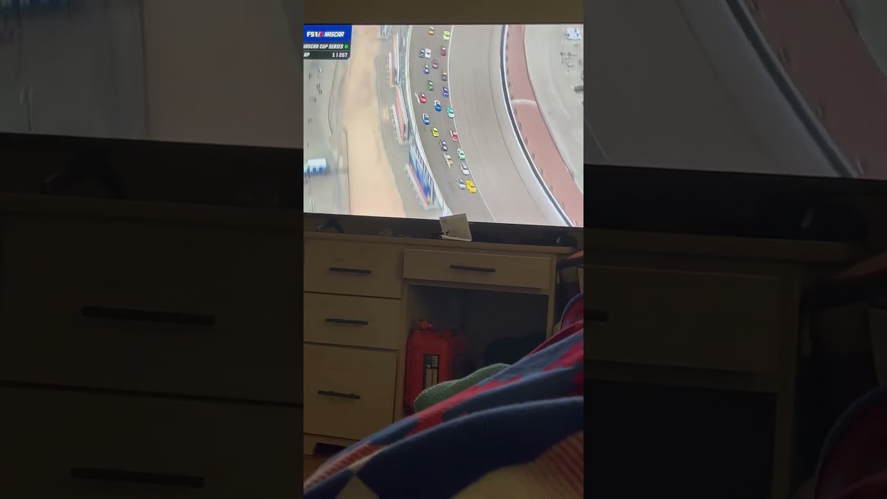 The pennzoil ￼400 live from Las Vegas is underway